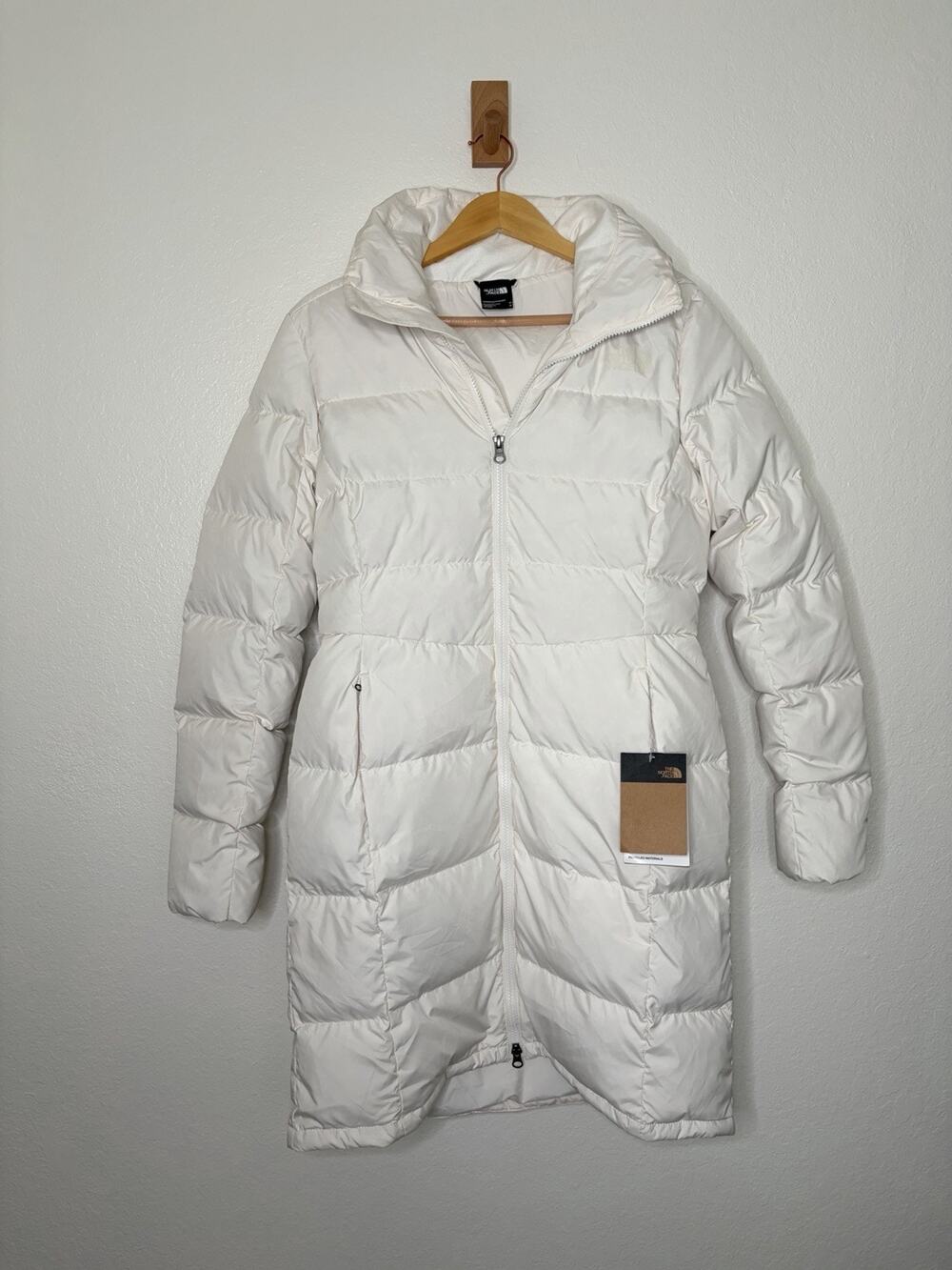 NWT The North Face Metropolis Parka Gardenia White Slim Fit Size Medium 600 Down